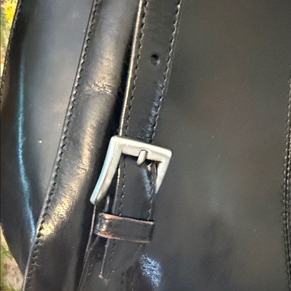 HOBO Black Leather Shoulder sling back/shoulder bag - Picture 5 of 16